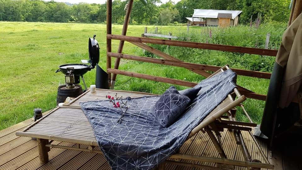 Glamping Des 2 Marguerites 호텔 Bazoches-au-Houlme 외부 사진